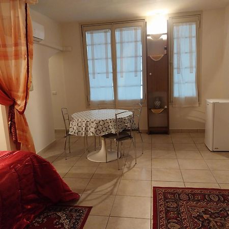 Casa Vacanza La Maison De Losyram Art Salerno Kültér fotó