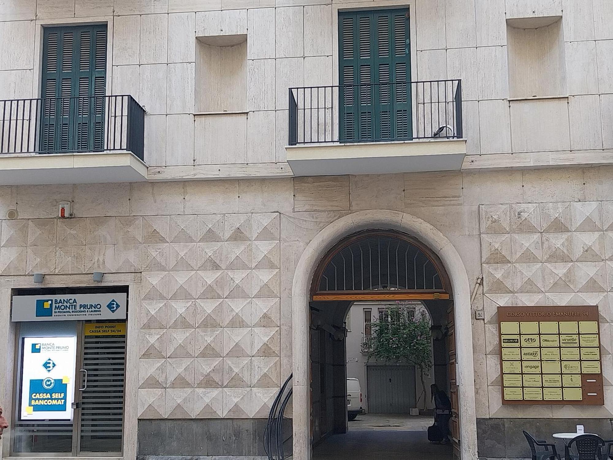 Casa Vacanza La Maison De Losyram Art Salerno Kültér fotó
