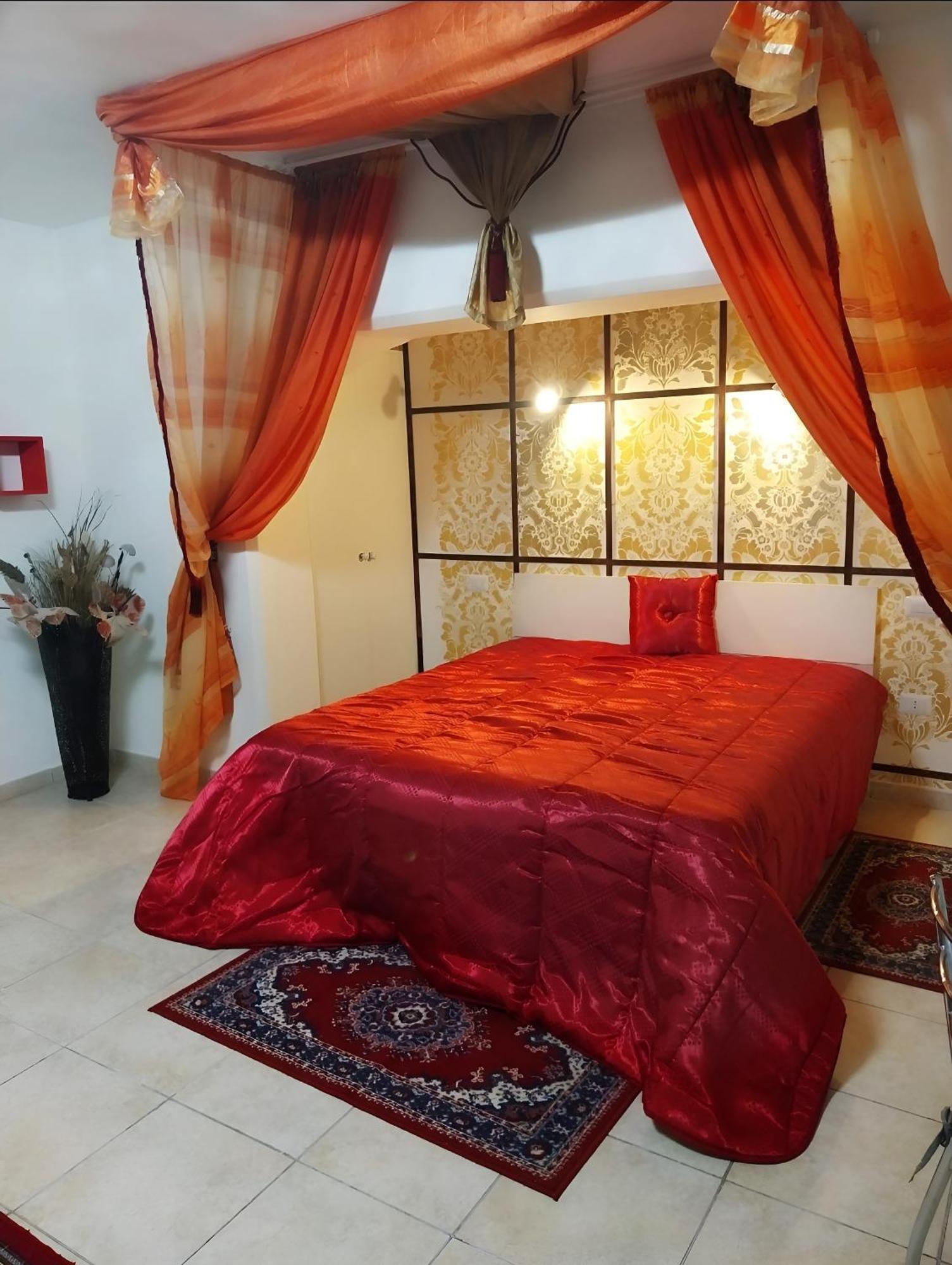 Casa Vacanza La Maison De Losyram Art Salerno Kültér fotó